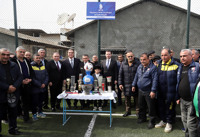 Gəncədə süni örtüklü meydança istifadəyə verilib - FOTO