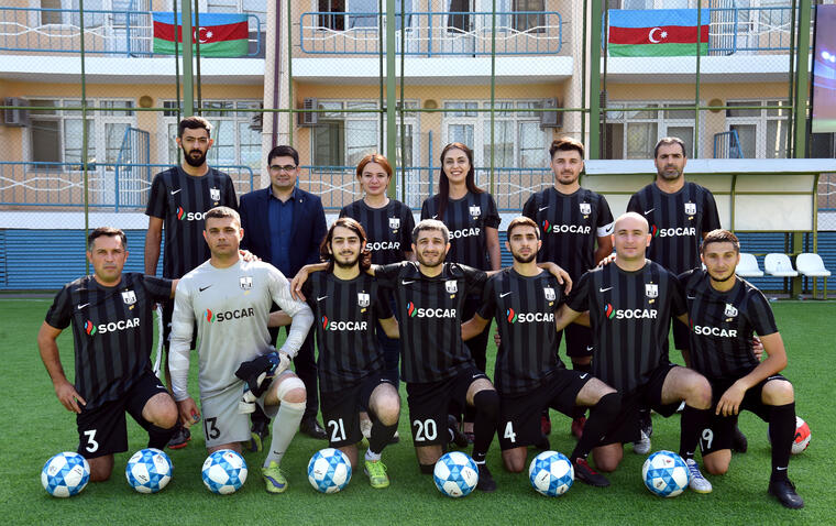 “Neft Daşları”nda “Neftçi” Futbol Klubu ilə neftçilər arasında yoldaşlıq görüşü keçirilib