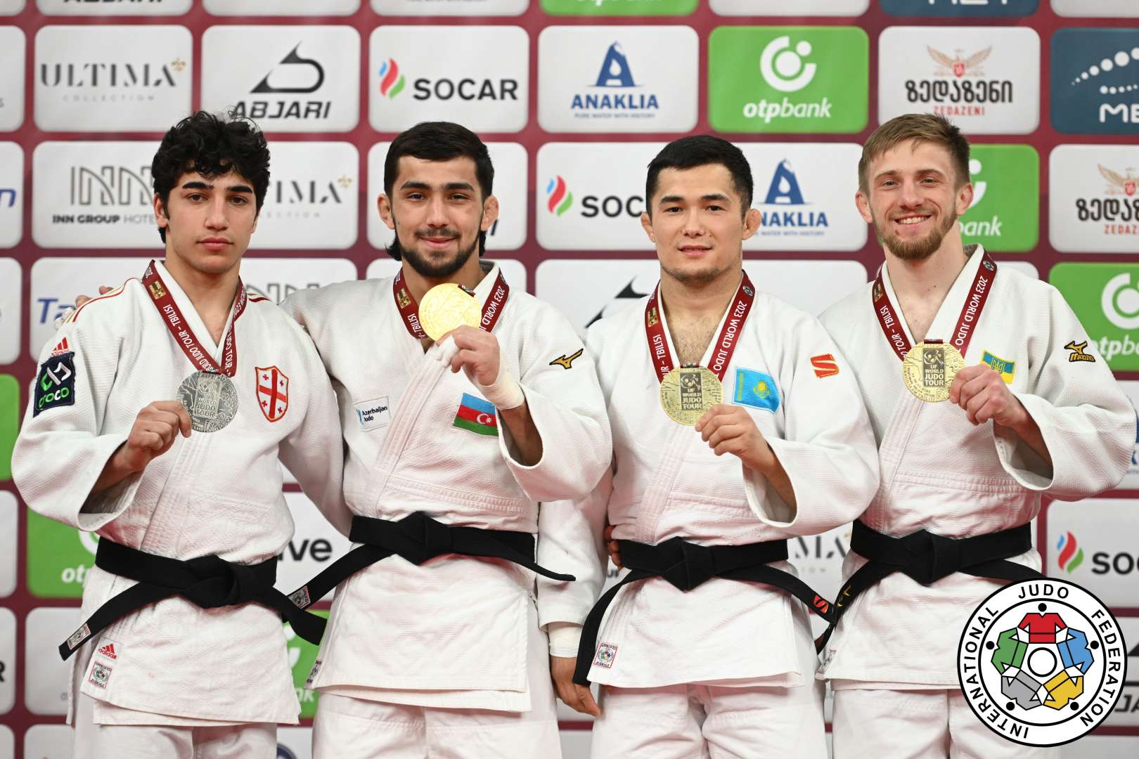 Böyük Dəbilqə: Azərbaycan cüdoçuları ilk yarış günündə iki medal qazandılar