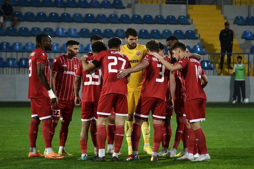 “Araz-Naxçıvan” 13 futbolçu ilə yollarını ayırıb