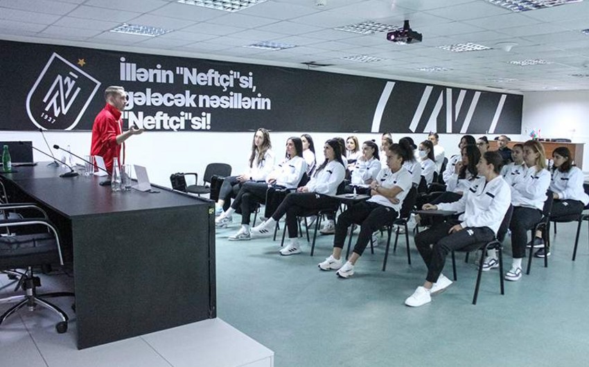 "Neftçi"nin məşqçi və futbolçuları üçün seminar təşkil olunub